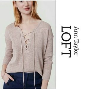 👕Ann Taylor LOFT Small Sweater Beige